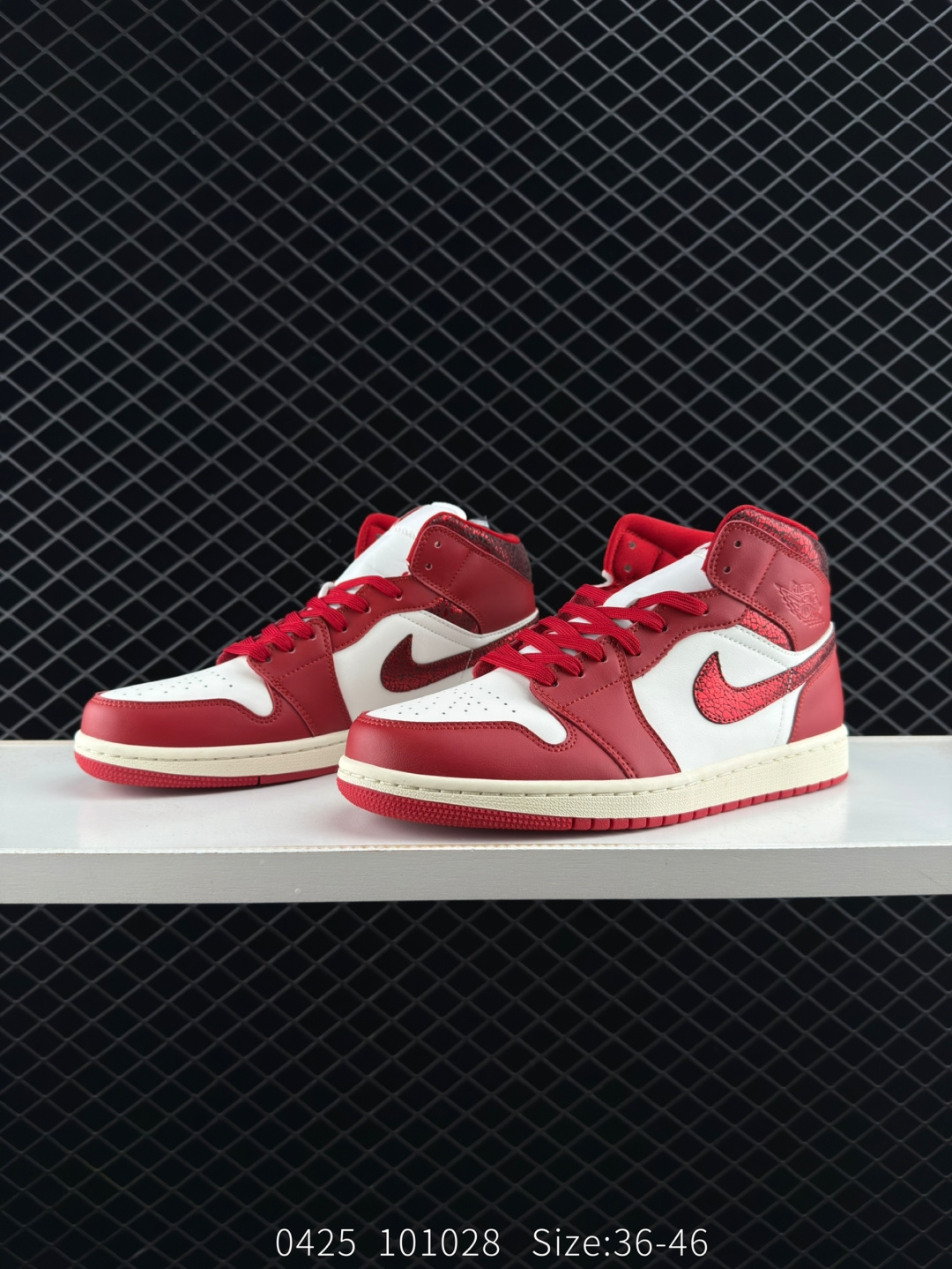 NIKE Air Jordan 1 Retro Mid”Reverse Black Toe“ TL BMXDAJ1